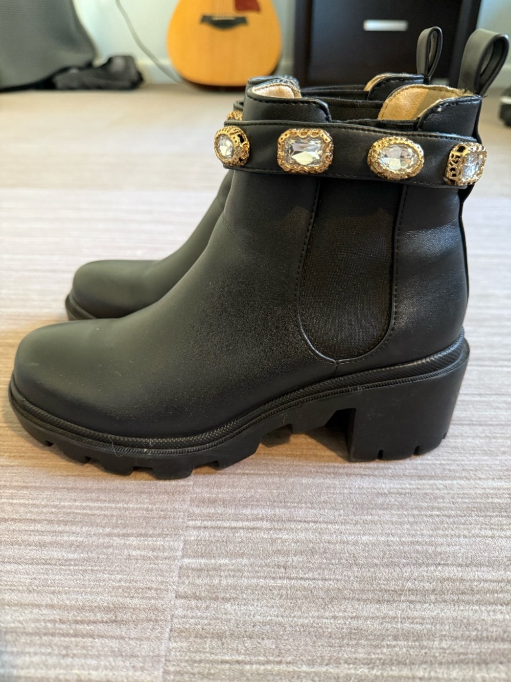 Steve Madden boots